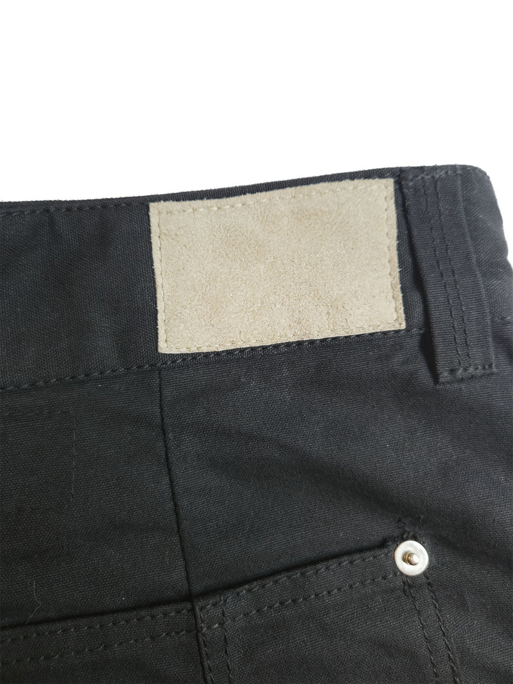 PIERCING WAXED CANVAS SHORTS