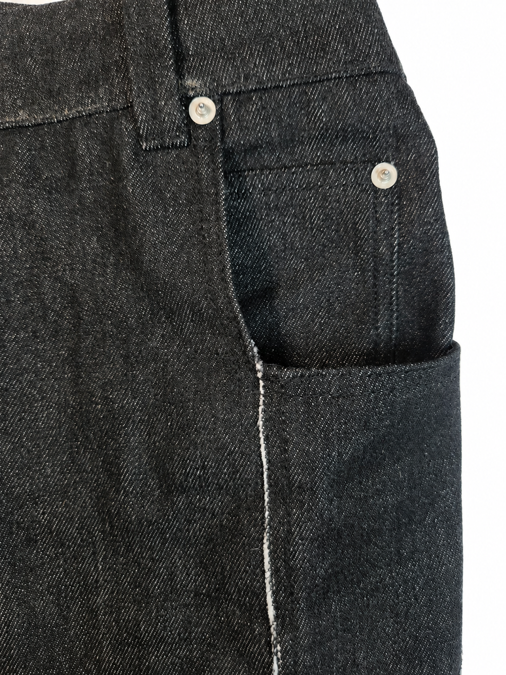 PIERCING DENIM SKIRT